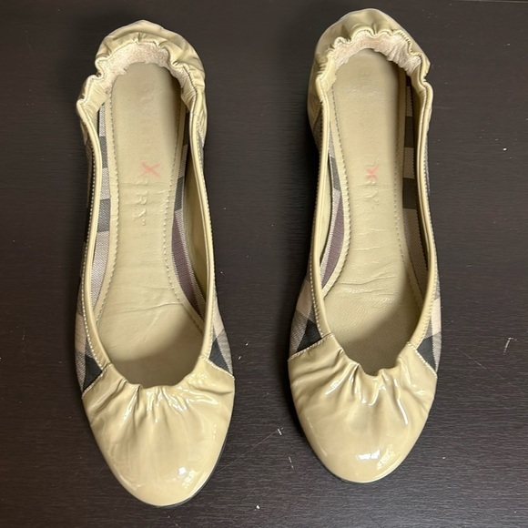 BURBERRY Nova Check Pattern Leather Ballet Flats Beige Rounded Toe Sz 39 US 9 - Picture 2 of 14